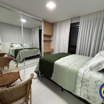 Apartamento com 77m², 3 quartos (sendo 2 suítes), 1 garagem, no bairro Canasvieiras em Florianópolis
