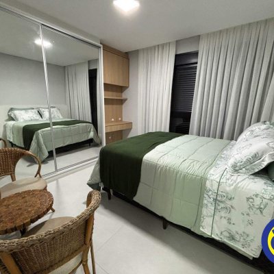 Apartamento com 77m², 3 quartos (sendo 2 suítes), 1 garagem, no bairro Canasvieiras em Florianópolis