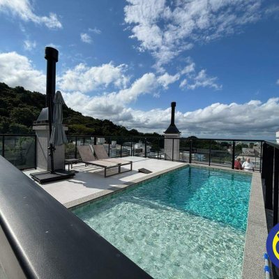 Apartamento com 77m², 3 quartos (sendo 2 suítes), 1 garagem, no bairro Canasvieiras em Florianópolis