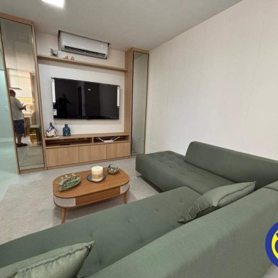 Apartamento com 77m², 3 quartos (sendo 2 suítes), 1 garagem, no bairro Canasvieiras em Florianópolis