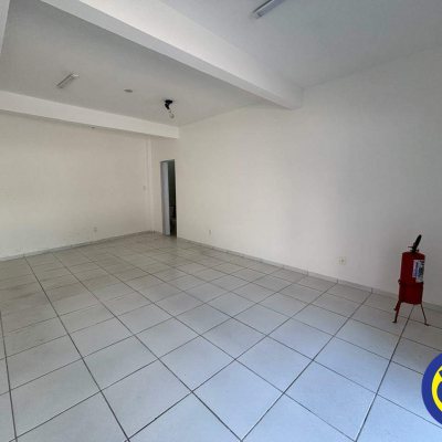 Loja com 31m², no bairro Trindade em Florianópolis