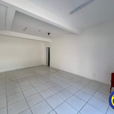 Loja com 31m², no bairro Trindade em Florianópolis