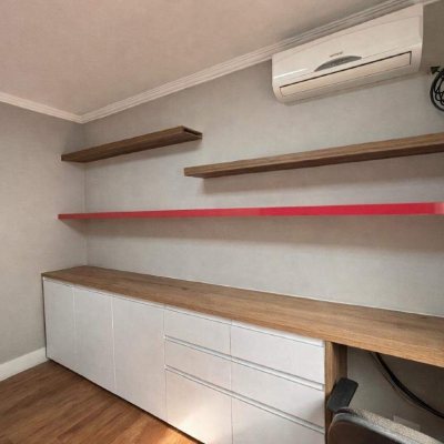 Casa com 300m², 3 quartos (sendo 2 suítes), 4 garagens, no bairro Centro em Florianópolis