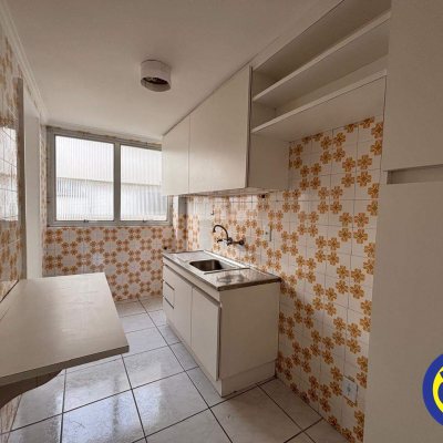 Apartamento com 48m², 1 quarto, no bairro Centro em Florianópolis