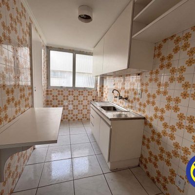 Apartamento com 48m², 1 quarto, no bairro Centro em Florianópolis