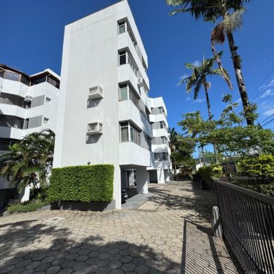 Cobertura com 130m², 3 quartos (sendo 1 suíte), 1 garagem, no bairro Itacorubi em Florianópolis