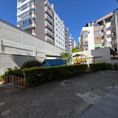Cobertura com 130m², 3 quartos (sendo 1 suíte), 1 garagem, no bairro Itacorubi em Florianópolis