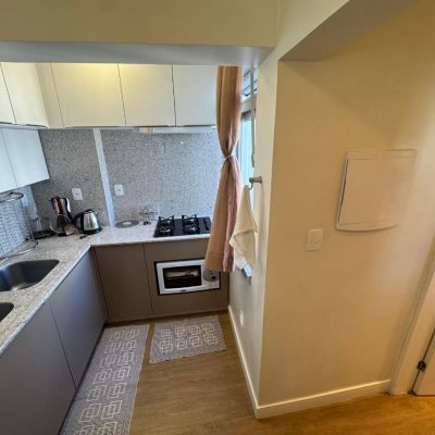 Cobertura com 130m², 3 quartos (sendo 1 suíte), 1 garagem, no bairro Itacorubi em Florianópolis