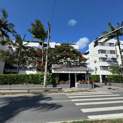 Cobertura com 130m², 3 quartos (sendo 1 suíte), 1 garagem, no bairro Itacorubi em Florianópolis