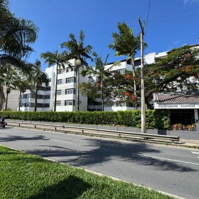 Cobertura com 130m², 3 quartos (sendo 1 suíte), 1 garagem, no bairro Itacorubi em Florianópolis