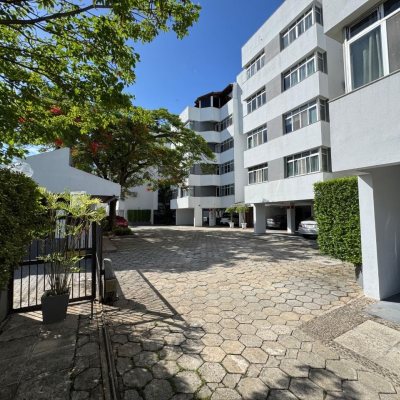 Cobertura com 130m², 3 quartos (sendo 1 suíte), 1 garagem, no bairro Itacorubi em Florianópolis