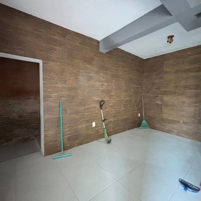 Casa Residencial com 107m², 3 quartos, 1 suíte, 1 garagem, no bairro Centro em Florianópolis