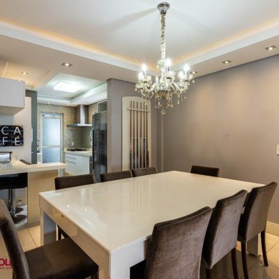 Apartamentos com 114m², 3 quartos, 2 suítes, 2 garagens, no bairro Agronômica em Florianópolis