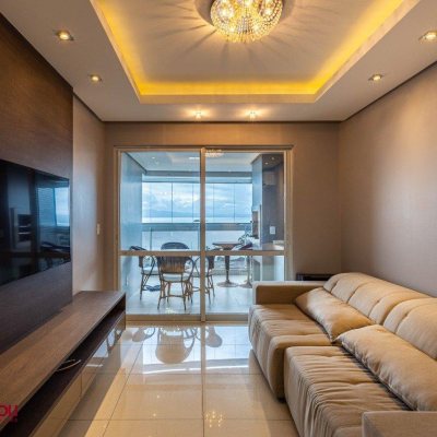 Apartamentos com 114m², 3 quartos, 2 suítes, 2 garagens, no bairro Agronômica em Florianópolis