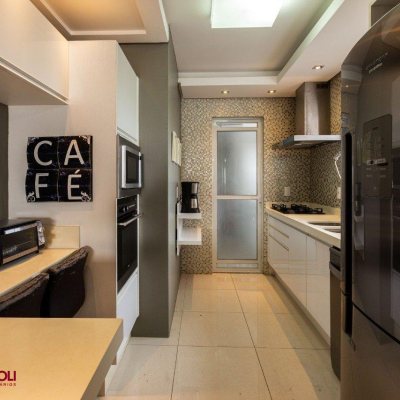 Apartamentos com 114m², 3 quartos, 2 suítes, 2 garagens, no bairro Agronômica em Florianópolis