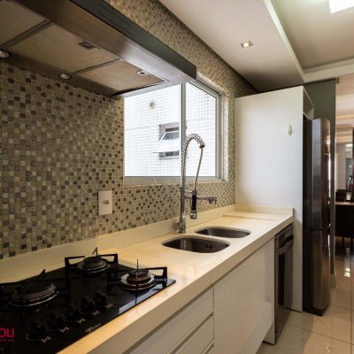 Apartamentos com 114m², 3 quartos, 2 suítes, 2 garagens, no bairro Agronômica em Florianópolis