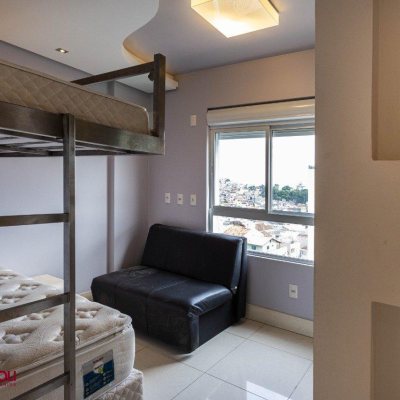 Apartamentos com 114m², 3 quartos, 2 suítes, 2 garagens, no bairro Agronômica em Florianópolis