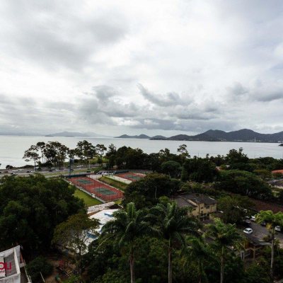 Apartamentos com 114m², 3 quartos, 2 suítes, 2 garagens, no bairro Agronômica em Florianópolis