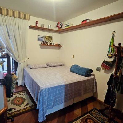 Apartamentos com 246m², 4 quartos, 2 suítes, 2 garagens, no bairro Centro em Florianópolis