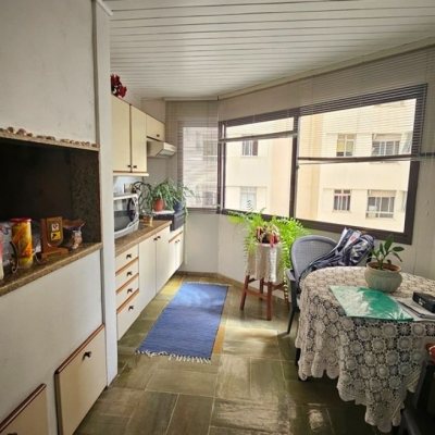 Apartamentos com 246m², 4 quartos, 2 suítes, 2 garagens, no bairro Centro em Florianópolis