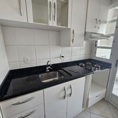Apartamentos com 49m², 1 quarto, 1 garagem, no bairro Itacorubi em Florianópolis