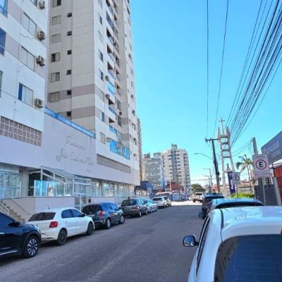 Apartamentos com 84m², 3 quartos (sendo 1 suíte), 1 garagem, no bairro Campinas em São José