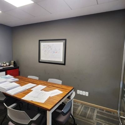 Sala com 100m², 4 garagens, no bairro Saco Grande em Florianópolis