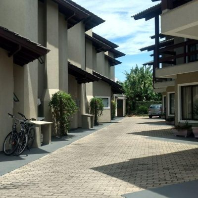 Casa Residencial com 1400m², 28 quartos, no bairro Lagoa Da Conceição em Florianópolis