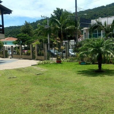Casa Residencial com 1400m², 28 quartos, no bairro Lagoa Da Conceição em Florianópolis