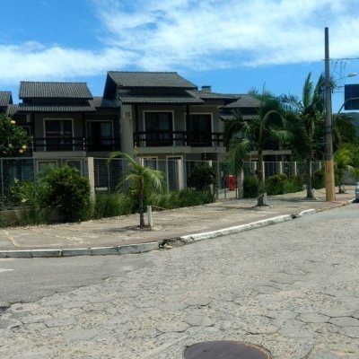 Casa Residencial com 1400m², 28 quartos, no bairro Lagoa Da Conceição em Florianópolis