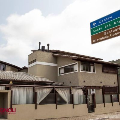 Casa Residencial/Comercial com 1400m², no bairro Lagoa Da Conceição em Florianópolis