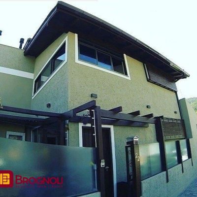 Casa Residencial/Comercial com 1400m², no bairro Lagoa Da Conceição em Florianópolis