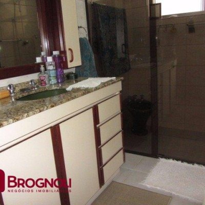 Apartamentos com 88m², 3 quartos, no bairro Centro em Florianópolis