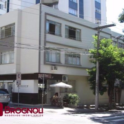 Apartamentos com 88m², 3 quartos, no bairro Centro em Florianópolis