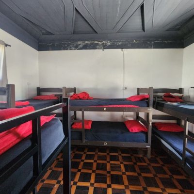 Casa Residencial com 121m², 5 quartos, 1 garagem, no bairro Centro em Florianópolis