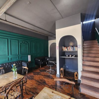 Casa Residencial com 121m², 5 quartos, 1 garagem, no bairro Centro em Florianópolis