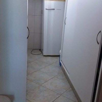 Galpao/Deposito com 1270m², 6 garagens, no bairro Serraria em São José