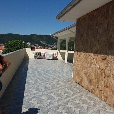 Galpao/Deposito com 1270m², 6 garagens, no bairro Serraria em São José