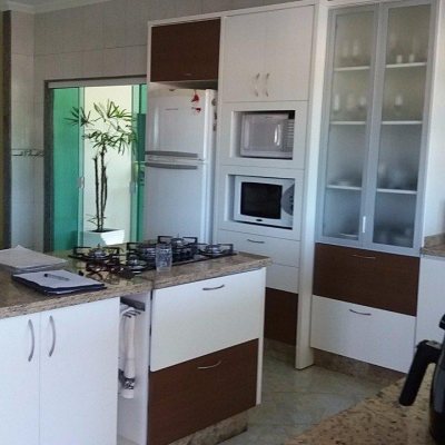 Galpao/Deposito com 1270m², 6 garagens, no bairro Serraria em São José