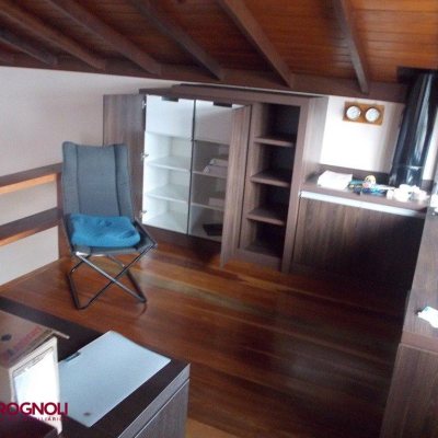 Casa Residencial com 414m², 3 quartos, 1 suíte, 4 garagens, no bairro Centro em Florianópolis