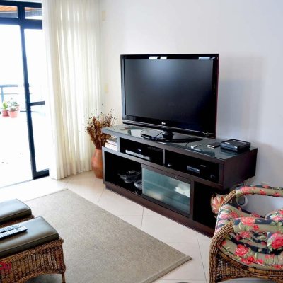 Apartamentos com 200m², 3 quartos (sendo 3 suítes), 3 garagens, no bairro Balneário em Florianópolis