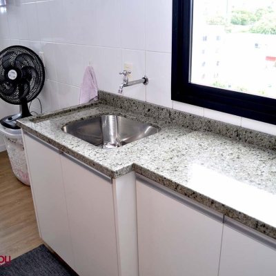 Apartamentos com 200m², 3 quartos (sendo 3 suítes), 3 garagens, no bairro Balneário em Florianópolis