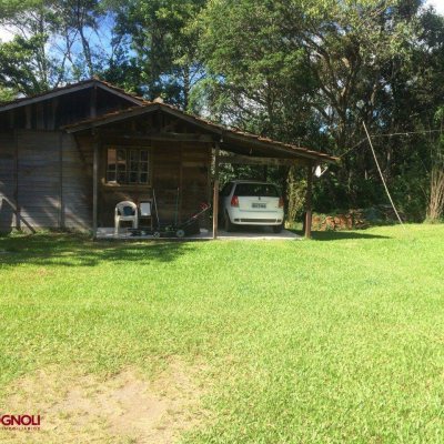 Sitio com 17763m², 3 quartos, 1 suíte, 1 garagem, no bairro Vargem Pequena em Florianópolis