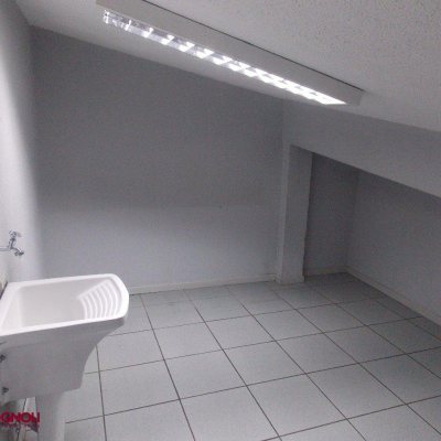 Loja com 1137m², no bairro Centro em Florianópolis