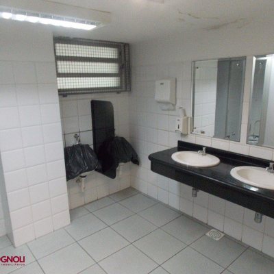 Loja com 1137m², no bairro Centro em Florianópolis