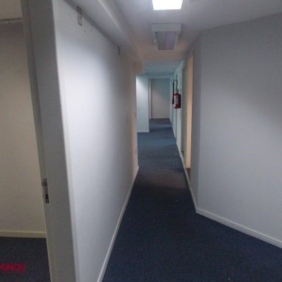 Loja com 1137m², no bairro Centro em Florianópolis