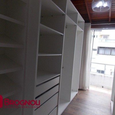 Cobertura com 163m², 3 quartos (sendo 1 suíte), 2 garagens, no bairro Carvoeira em Florianópolis