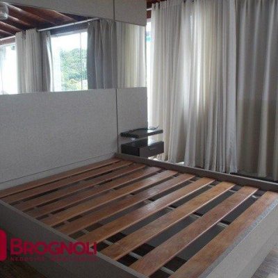 Cobertura com 163m², 3 quartos (sendo 1 suíte), 2 garagens, no bairro Carvoeira em Florianópolis