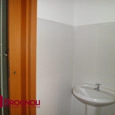 Apartamentos com 81m², 2 quartos, 1 suíte, 1 garagem, no bairro Forquilhinha em São José