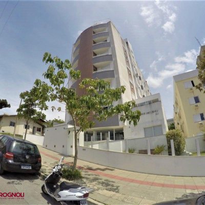 Cobertura com 111m², 2 quartos, 1 suíte, 2 garagens, no bairro Córrego Grande em Florianópolis